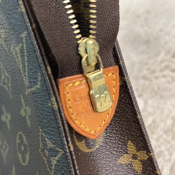 Louis Vuitton LV - Picture 7 of 12